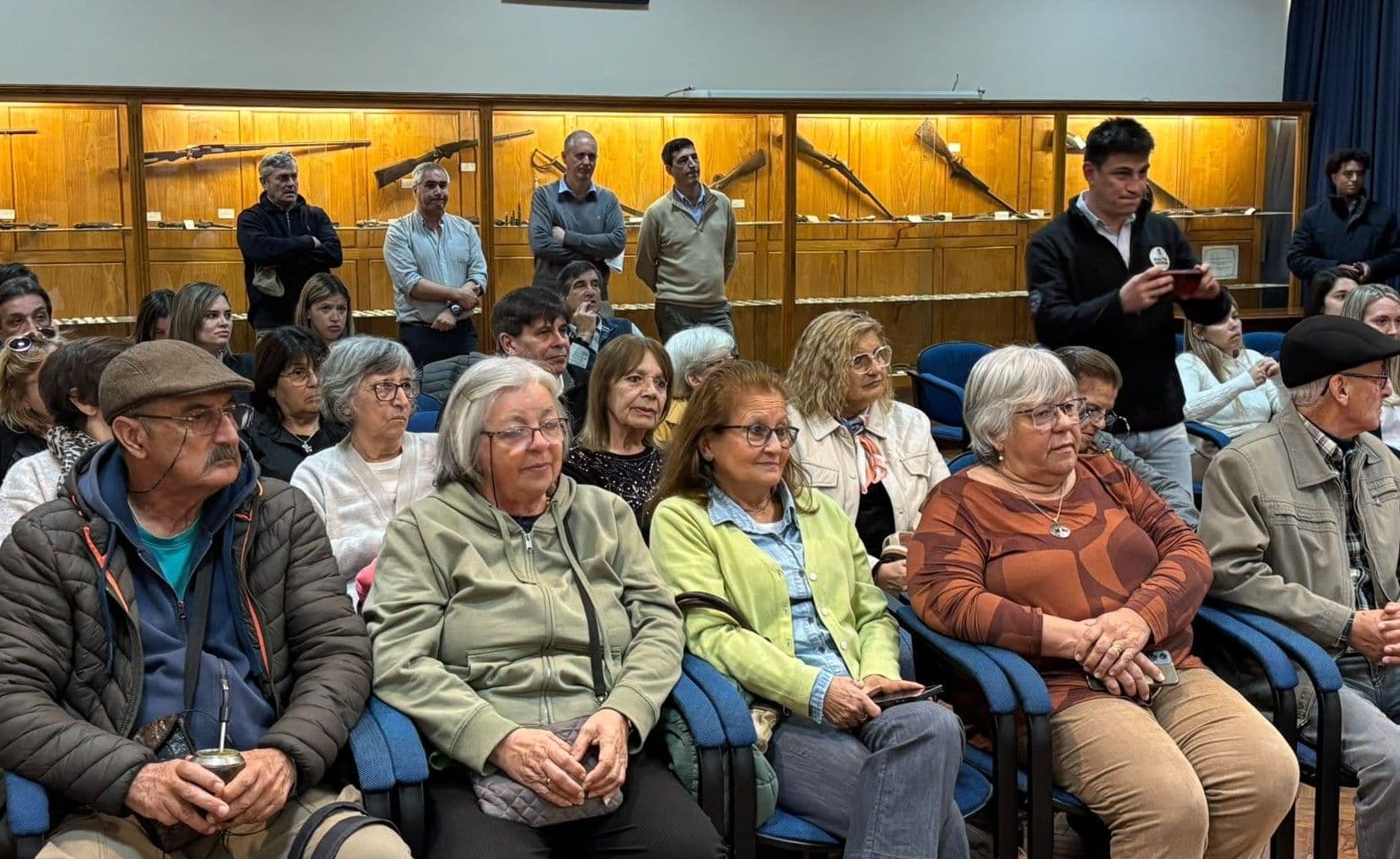 Presidsenta de la Junta en lanzamiento de la Tarjeta Dorada en la Intendencia