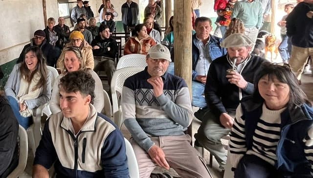 El Presidente de la Junta participó en acto de entrega de tierras a colonos de Soriano