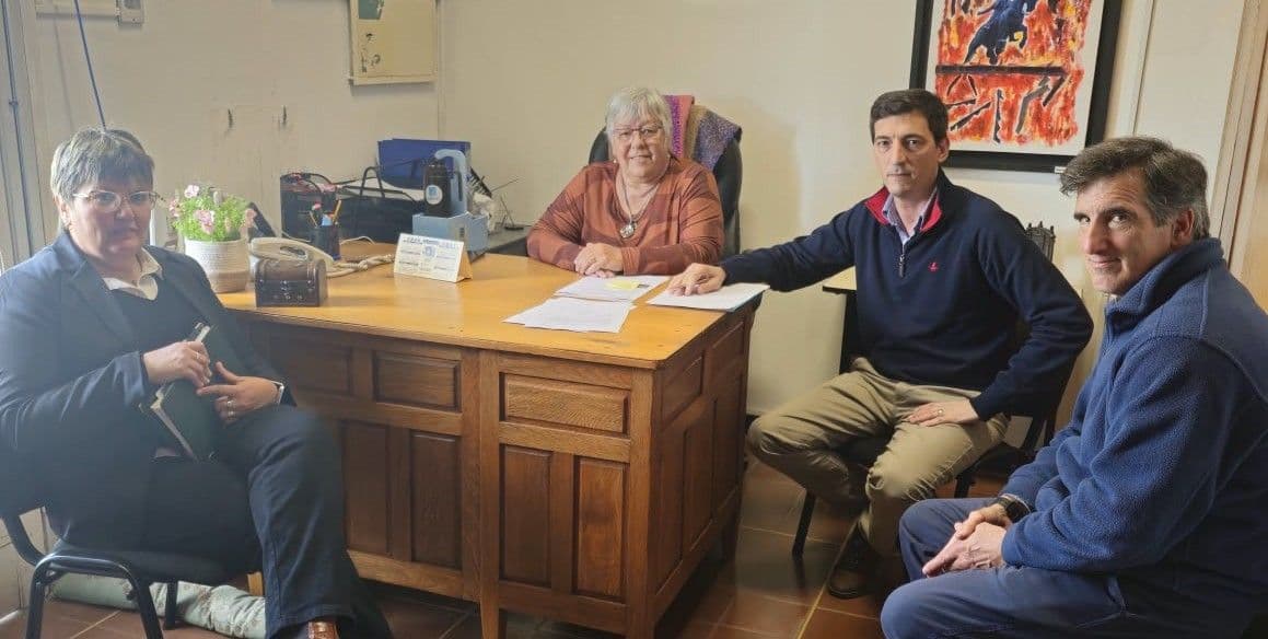 Presidenta recibió a autoridades de Centro Comercial. Preparan reunión sobre seguridad rural